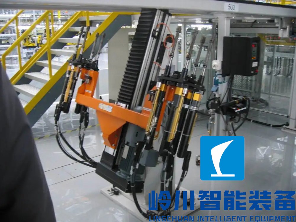 自動擰緊機(jī)3.webp.jpg