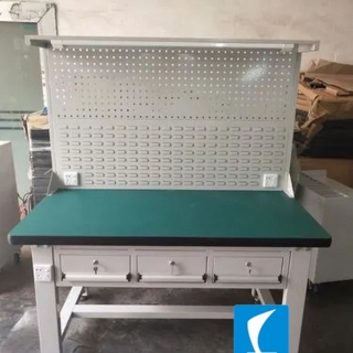 工作臺(tái)
